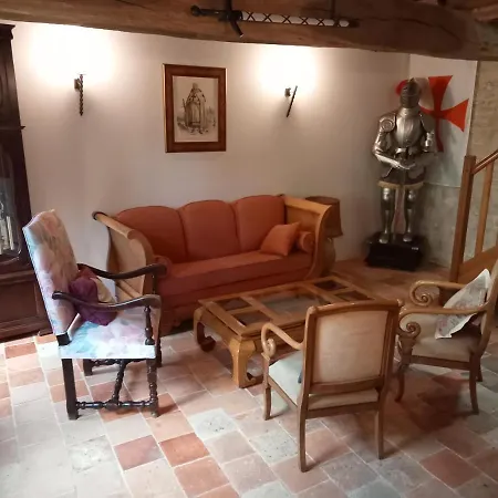 La Tour Du Fauconnier * Doué-la-Fontaine